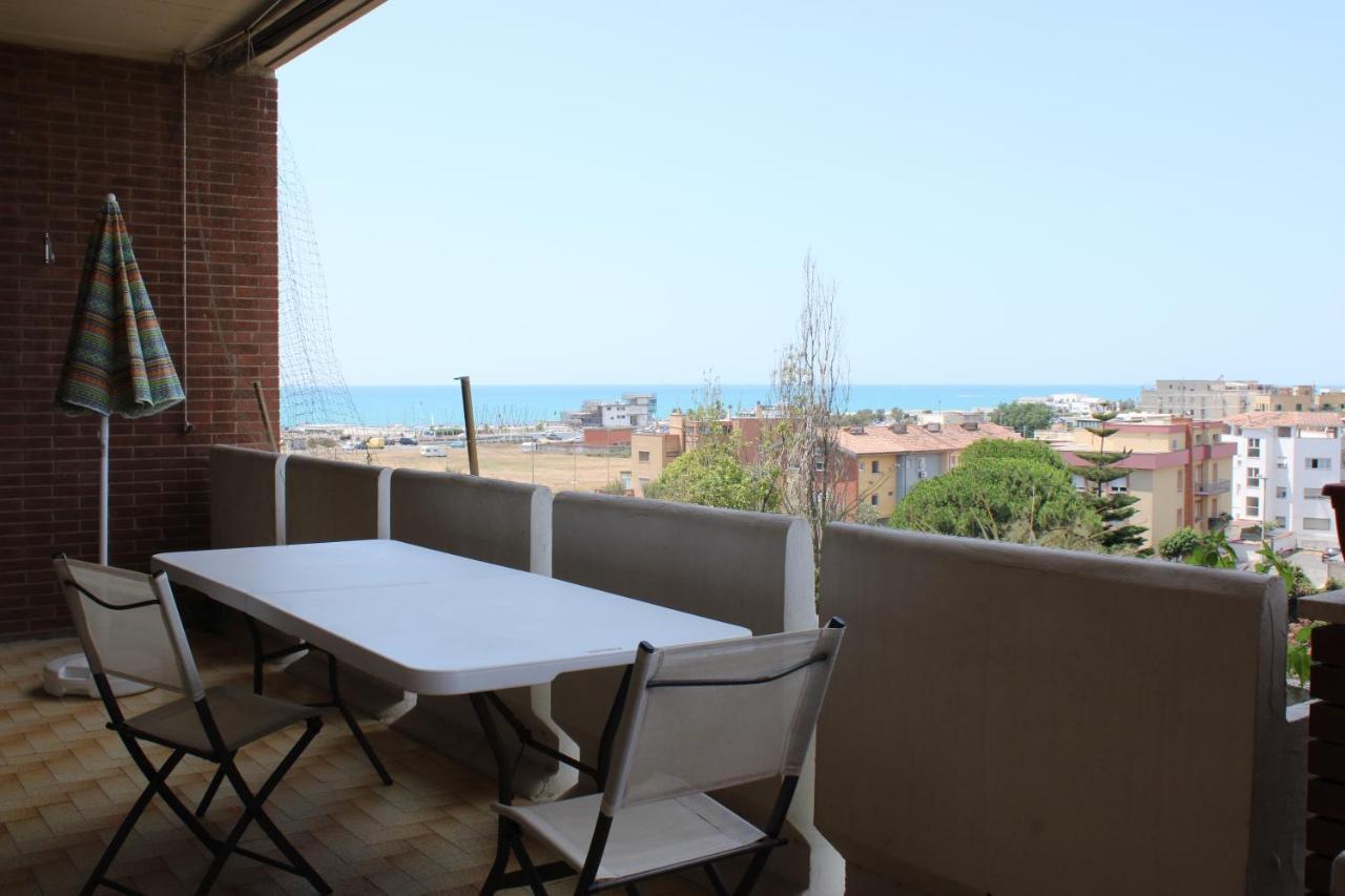 Apartamento Belvedere Mare E Pineta Lido di Ostia Exterior foto